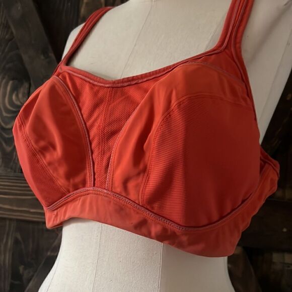 Chantelle High Impact Sports Bra Sz-42D - Picture 2 of 9